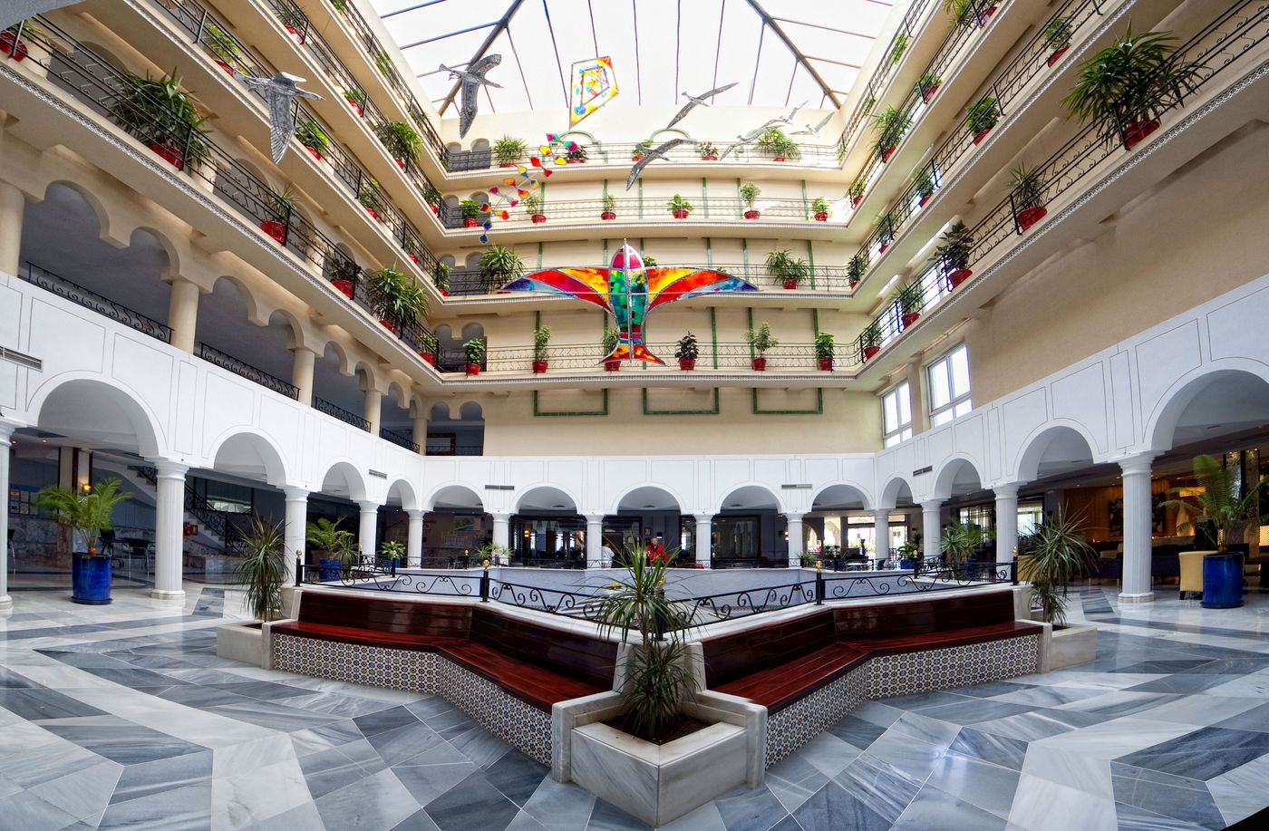 Evenia Zoraida Resort