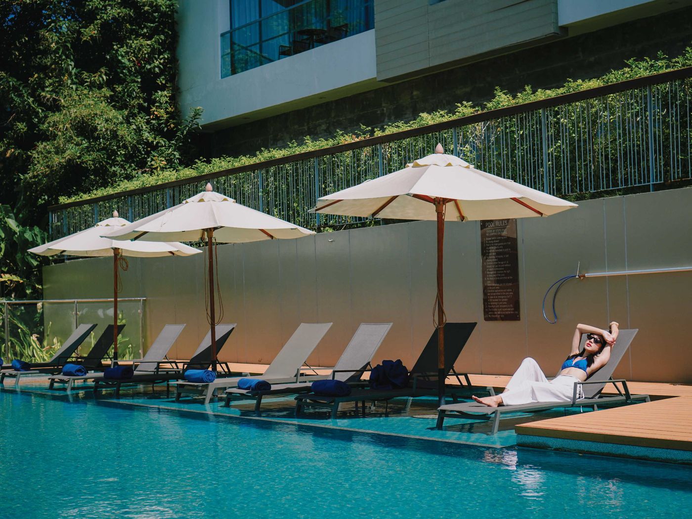 Andaman-Beach-Hotel-Phuket-Handwritten-Collection-Pool-7