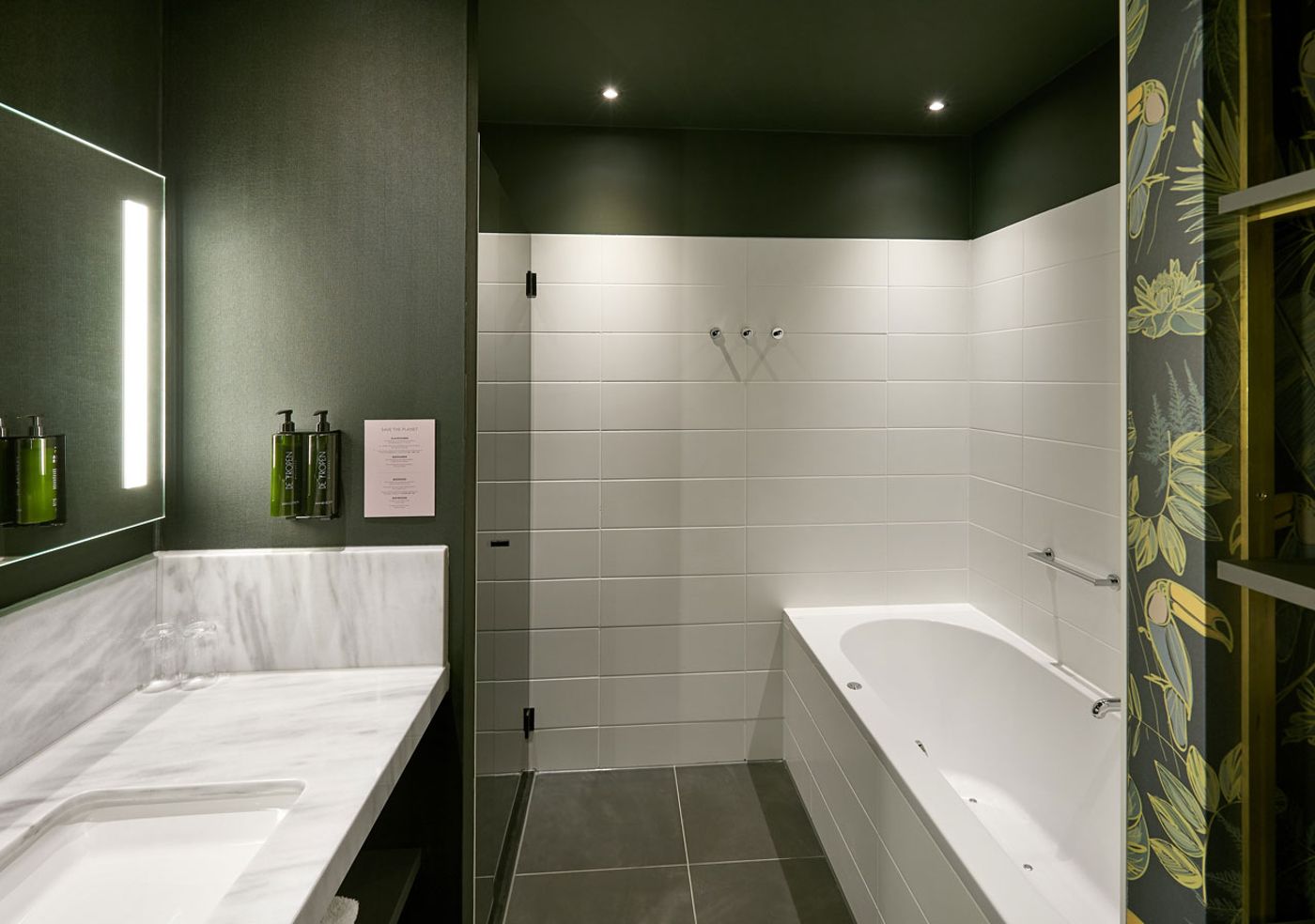 Van-der-Valk-Hotel-Amsterdam---Amstel-Room-29