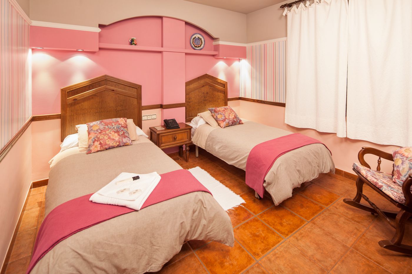 Hotel---Bungalows-Balc----n-de-Competa-Room-25