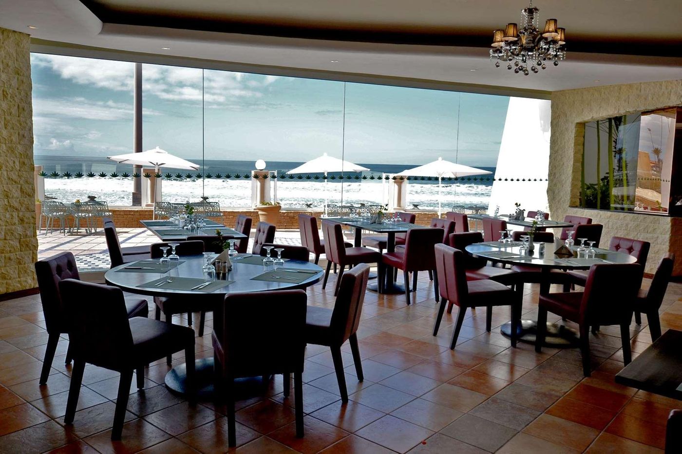 Atlas-Amadil-Beach-Aqua-Sun-Room-71