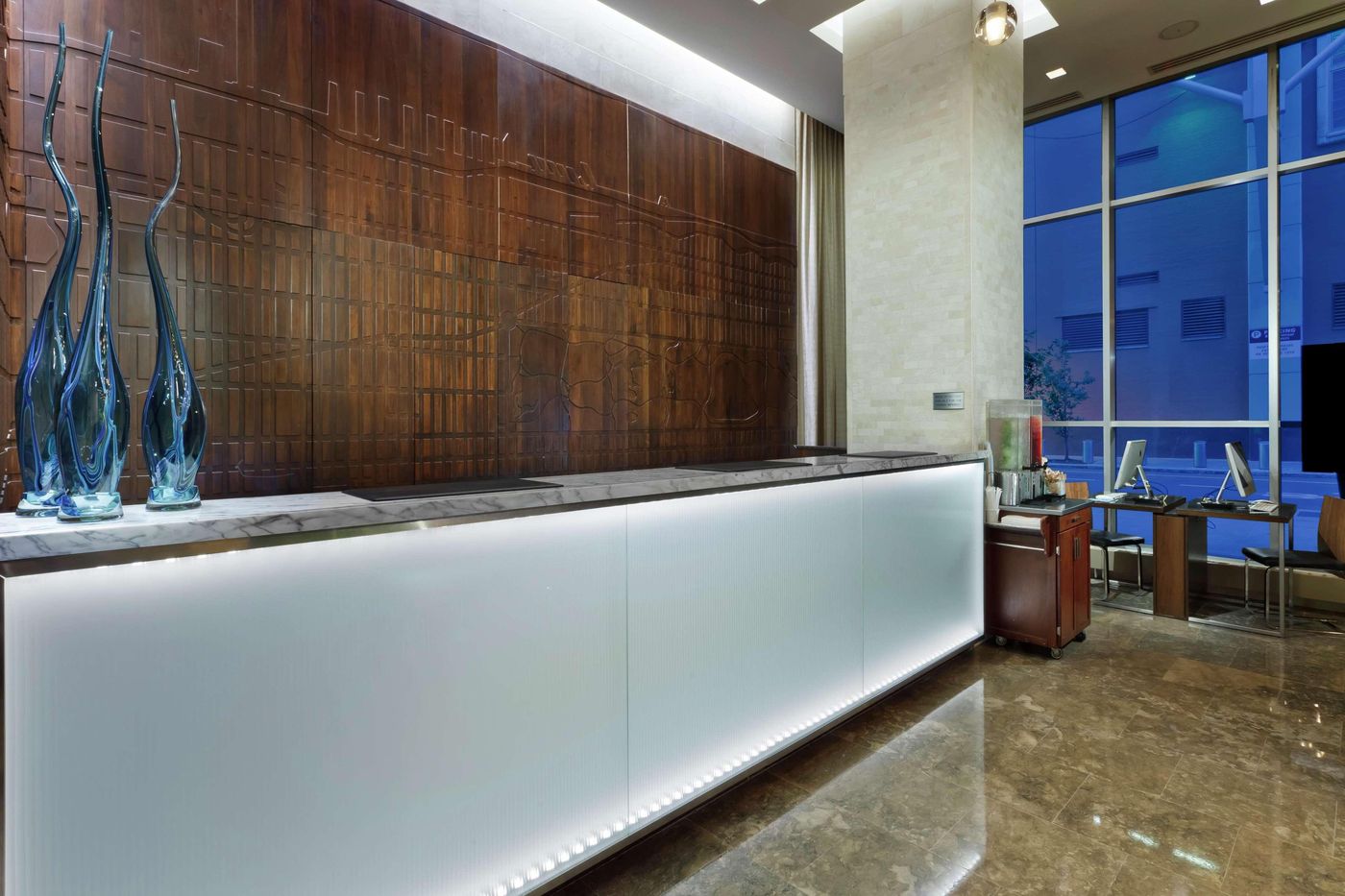 Distrikt-Hotel-New-York-City--Tapestry-Collection-Lobby-5