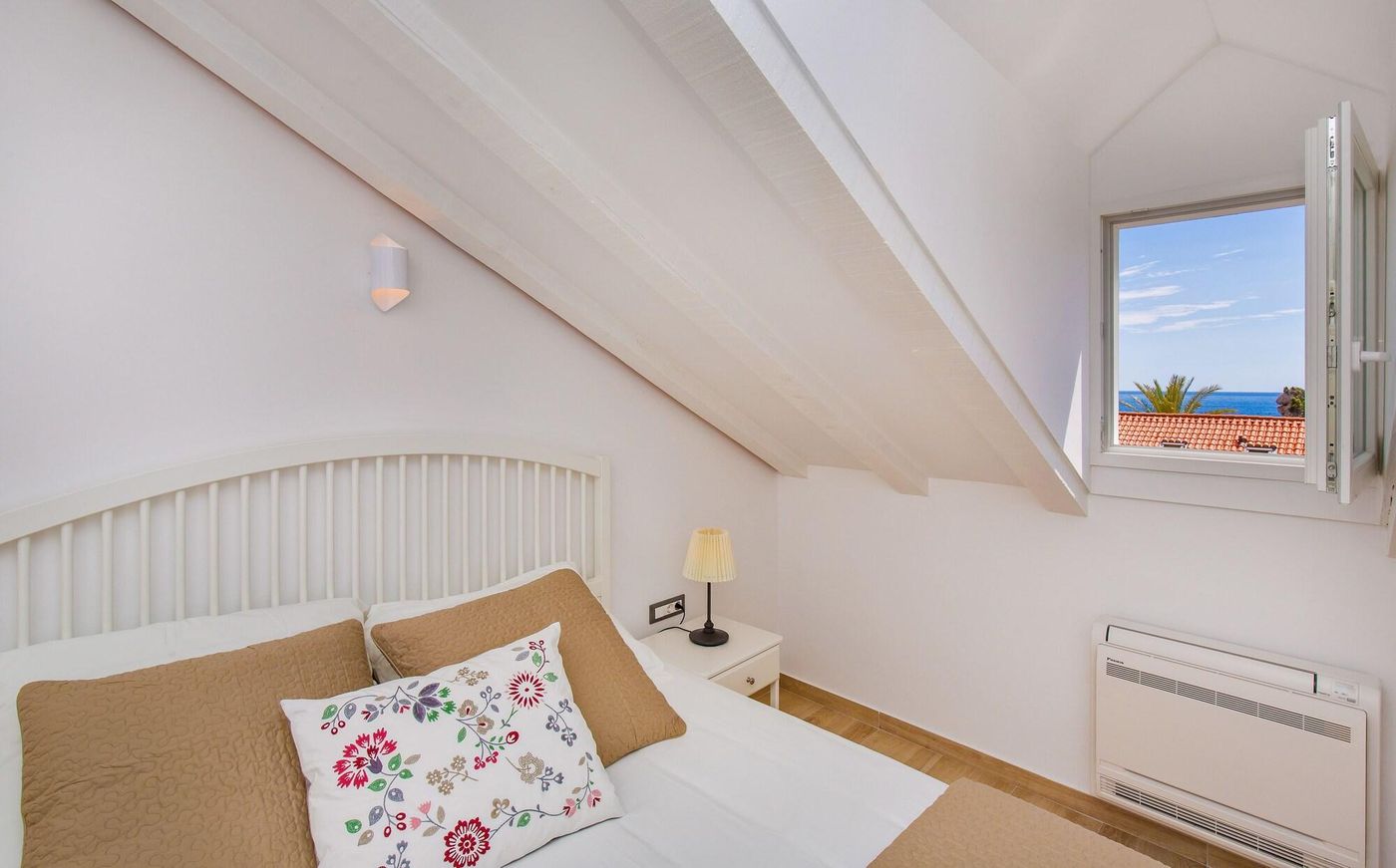 Porta-Apartments-By-Irundo-Room-7