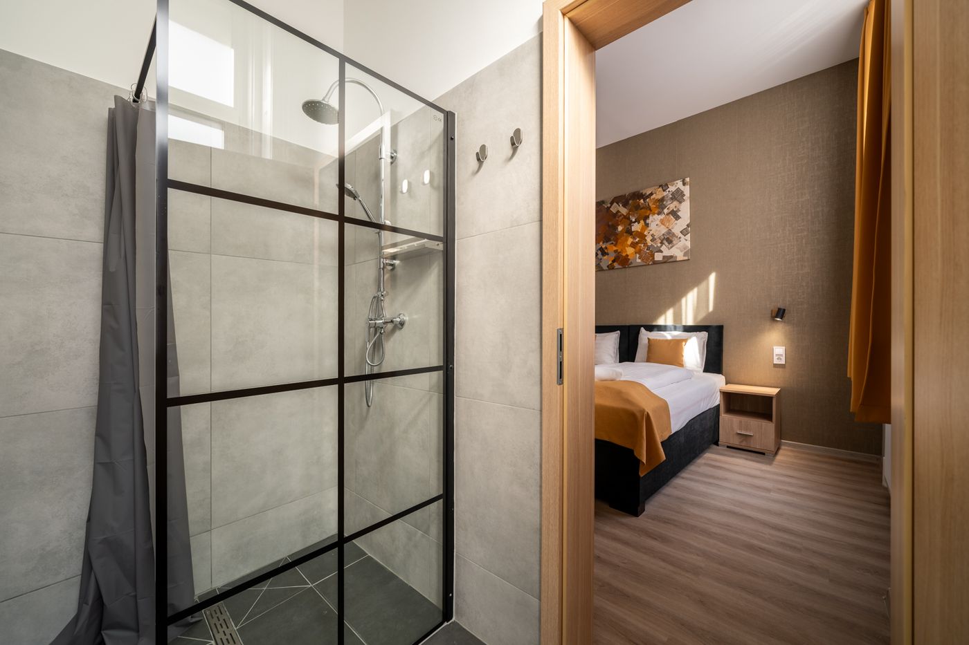 Full-Moon-Budapest-Room-42