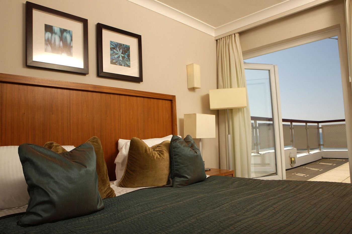 L-Horizon-Beach-Hotel---Spa-Room-23