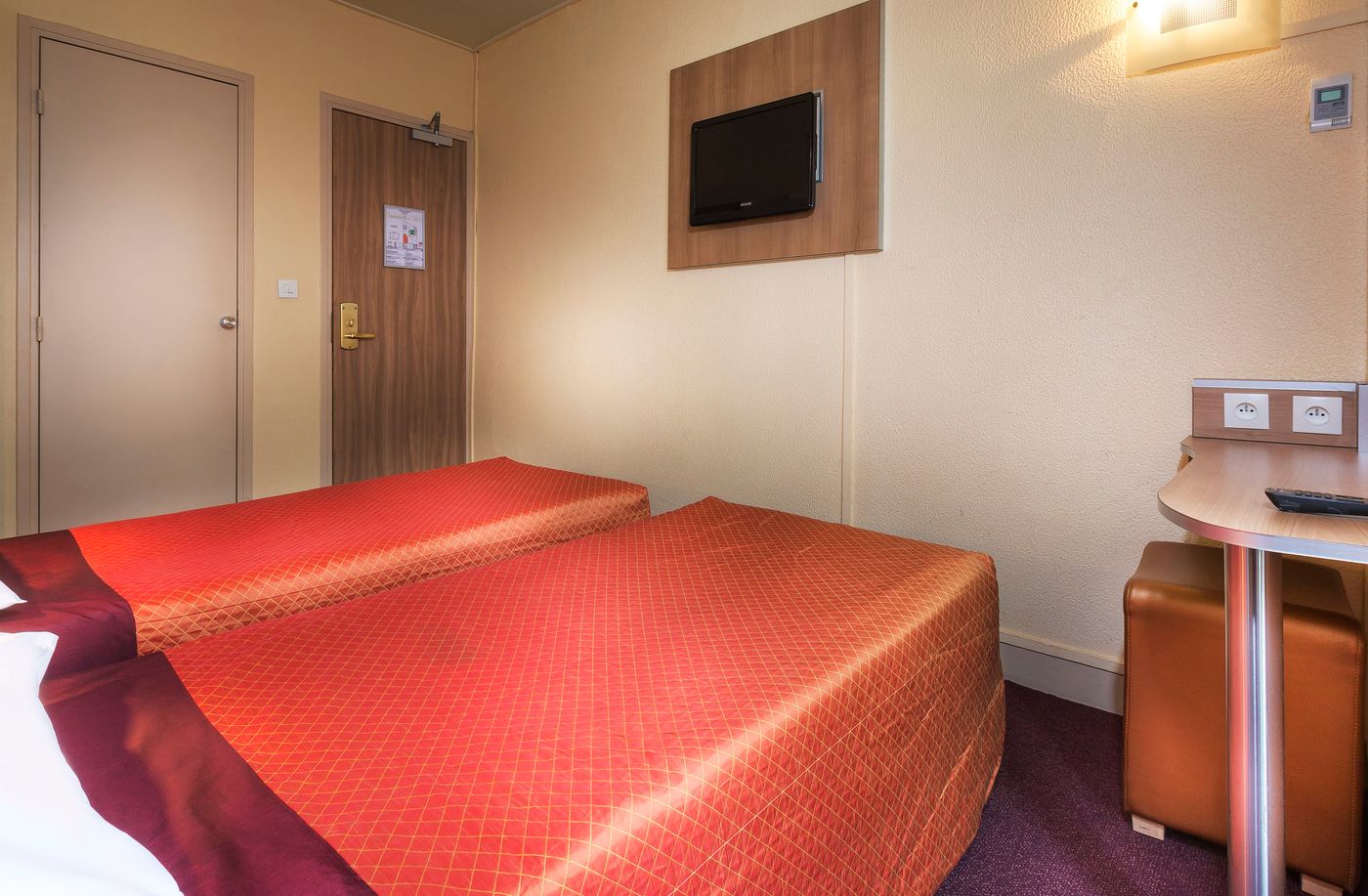 France-Quartier-Latin-Room-21