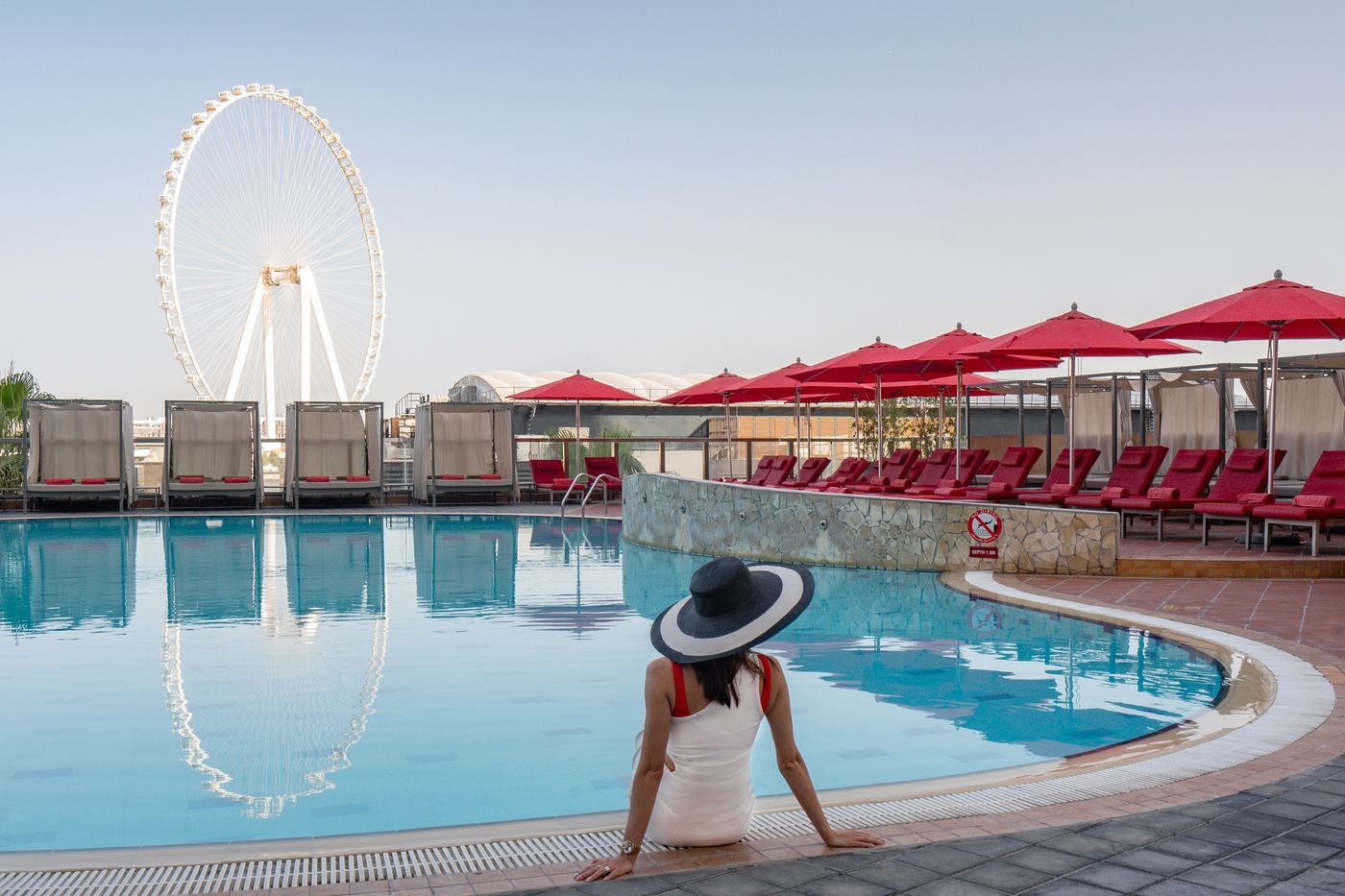 Amwaj-Rotana-Hotel-Jumeirah-Beach-Pool-6