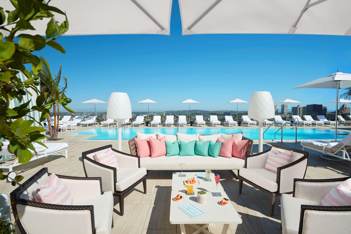 Waldorf-Astoria-Beverly-Hills--CA-Pool-56