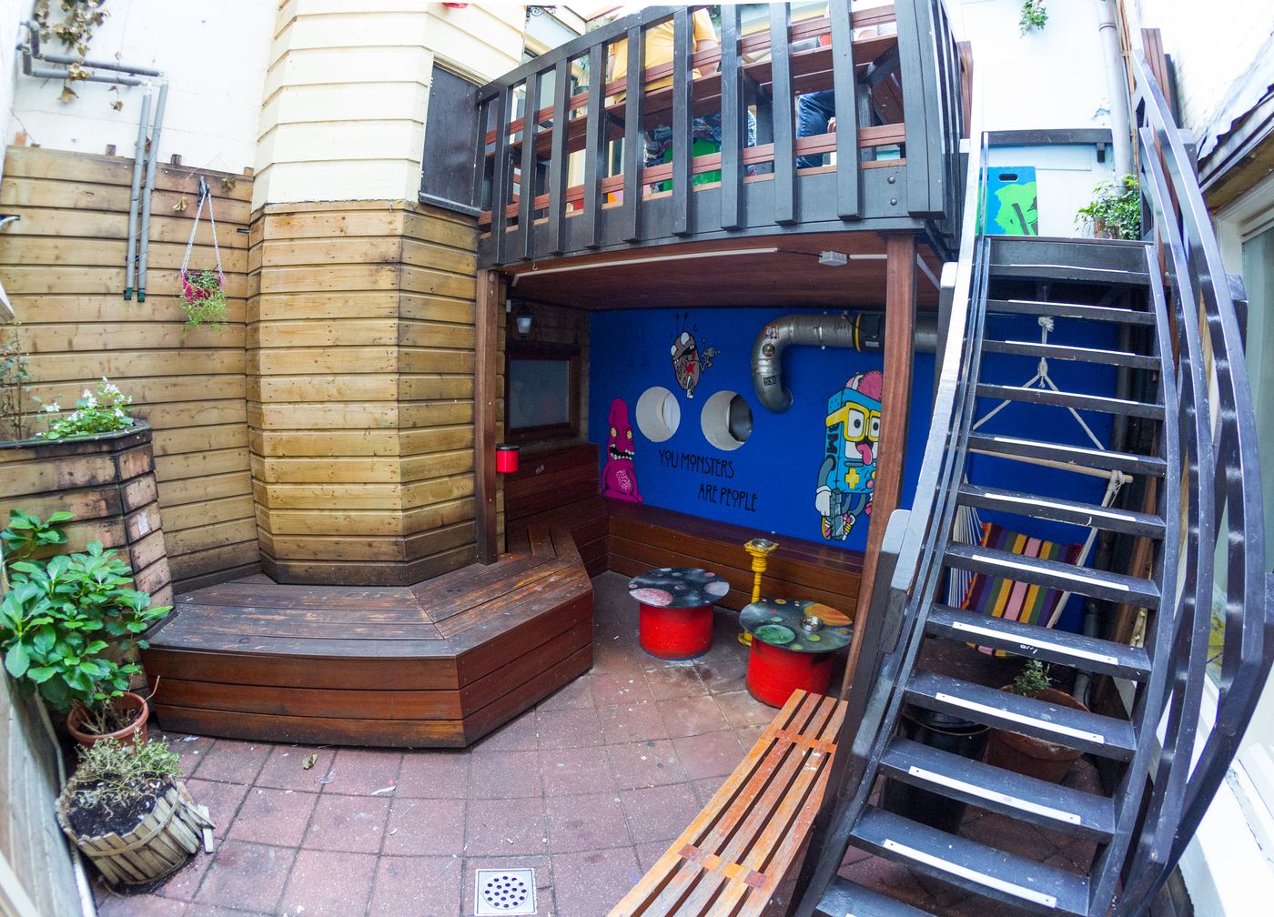 Flying-Pigs-Downtown-Hostel-Amsterdam-General-view-18