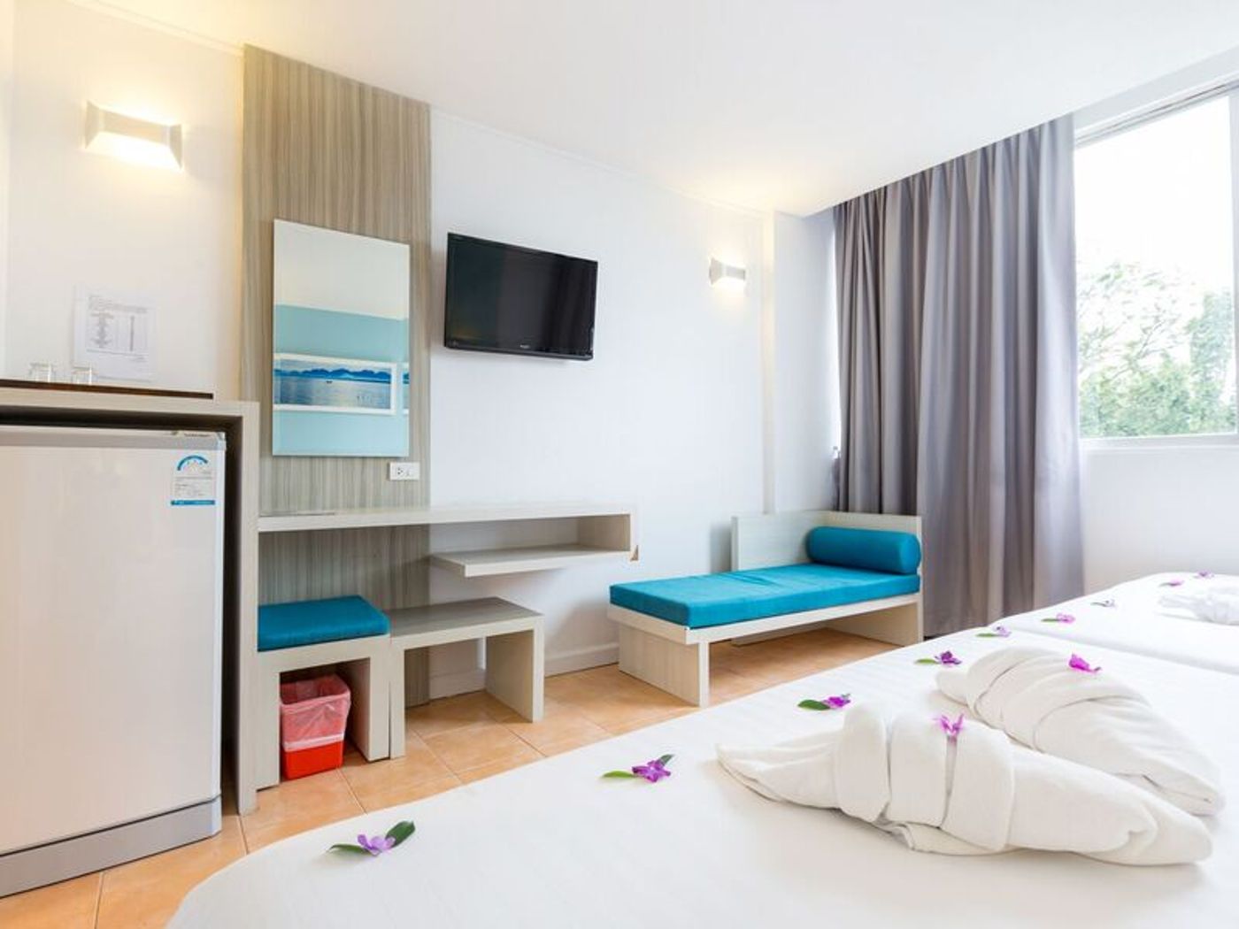 ON-Hotel-Phuket-Room-15