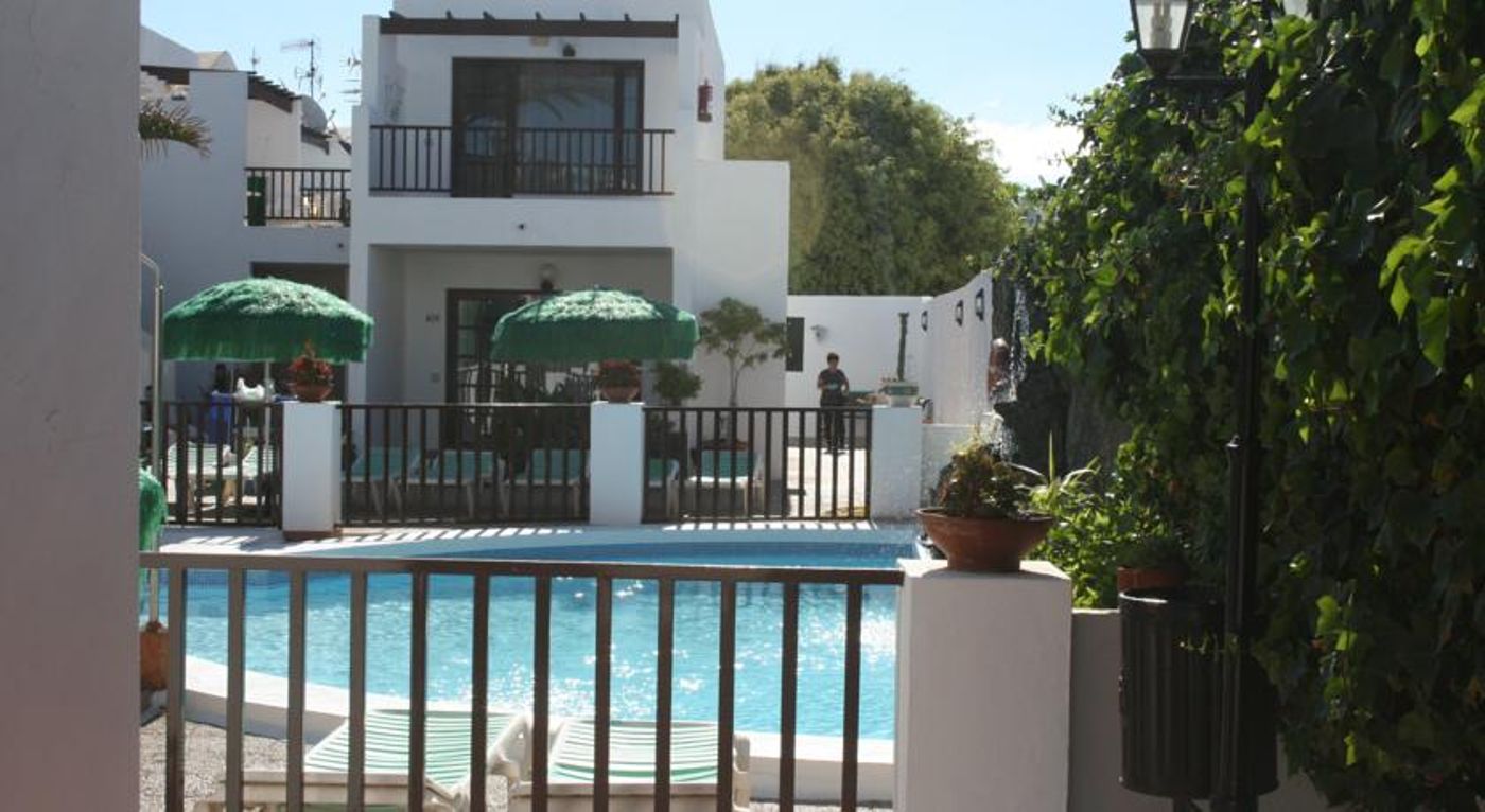 Las Lilas Apartments - Adults Only