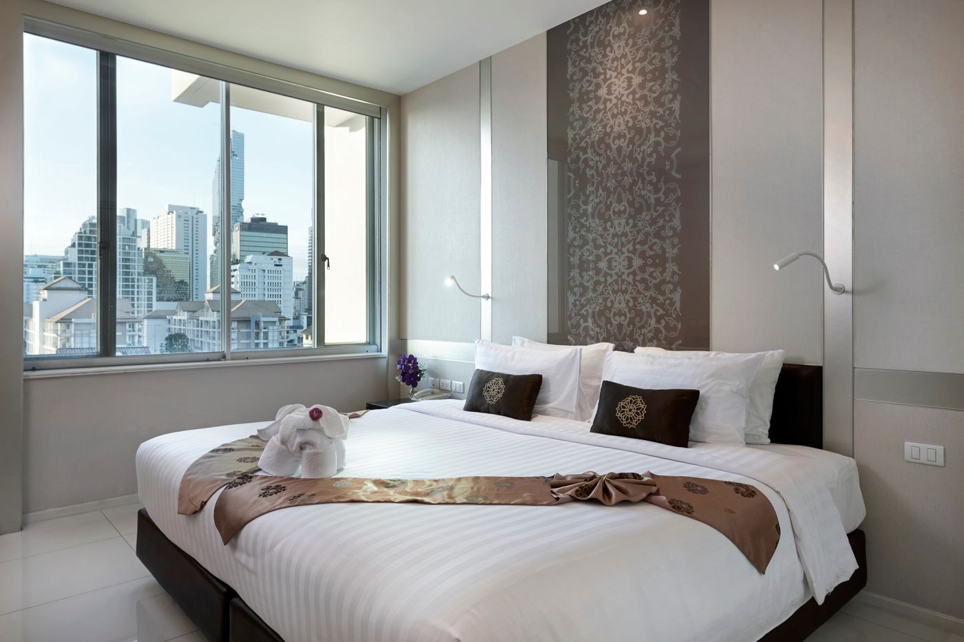 Mandarin-Hotel-Managed-By-Centre-Point-Room-11