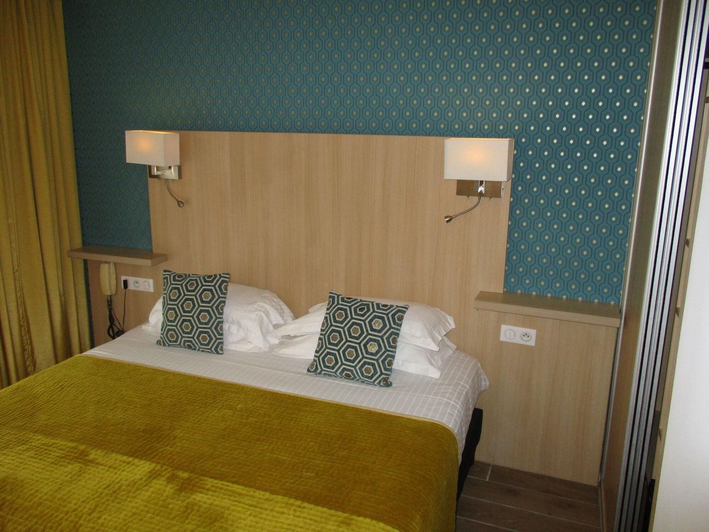 Hotel-Le-Petit-Prince-Room-10