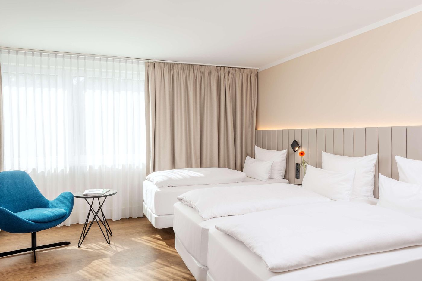 NH-Koln-Altstadt-Room-26