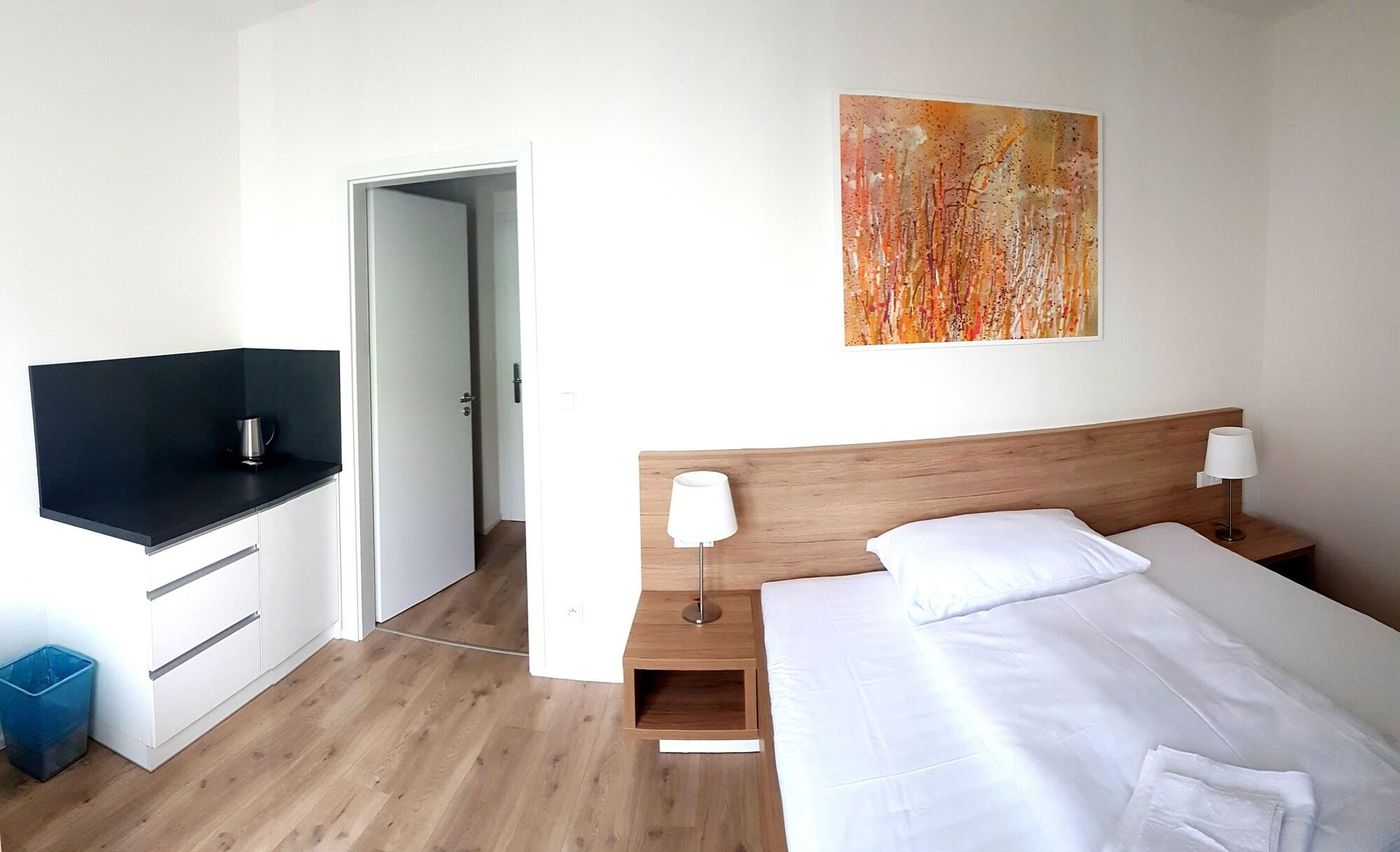 Downtown-Suites-Belohorska-Room-35