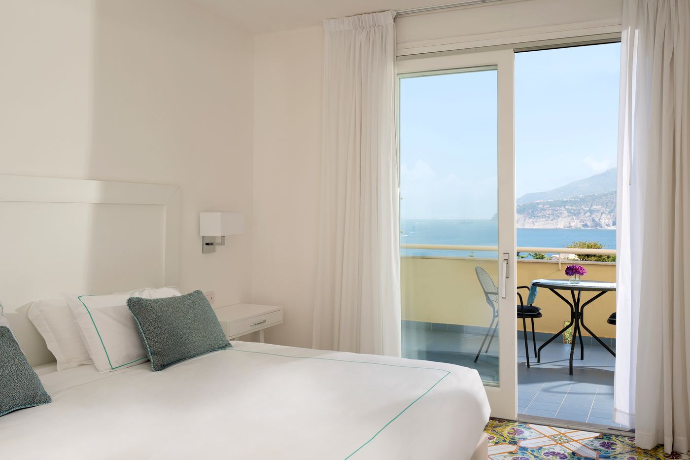 Grand-Hotel-Vesuvio-Room-20