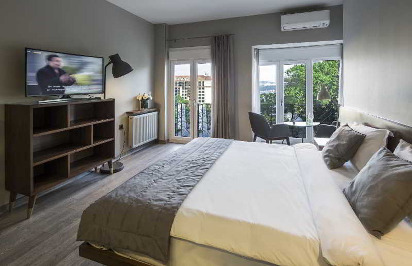 Taxim Suites Hotel-Turkey-ELMADAG/ISTANBUL-Room-9