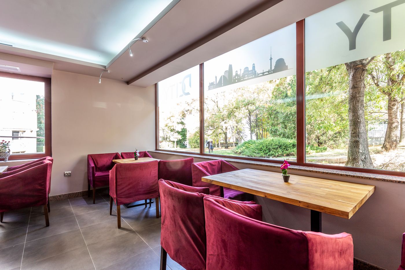 Cityhome Aparthotel-Bulgaria-Sofia-Lobby-3