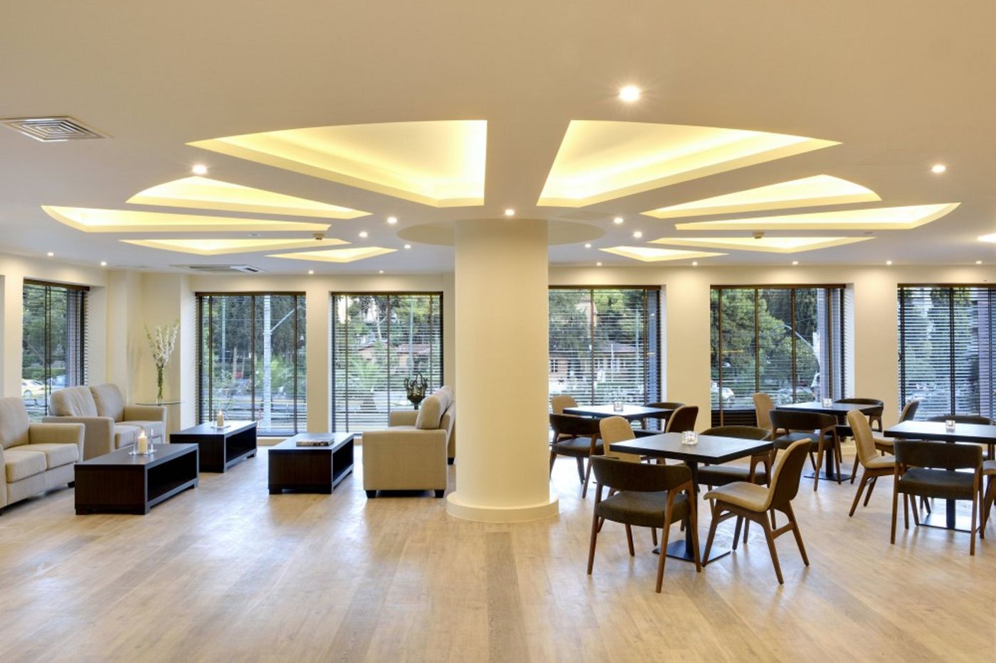 Athens-Avenue-Hotel-Restaurant-11