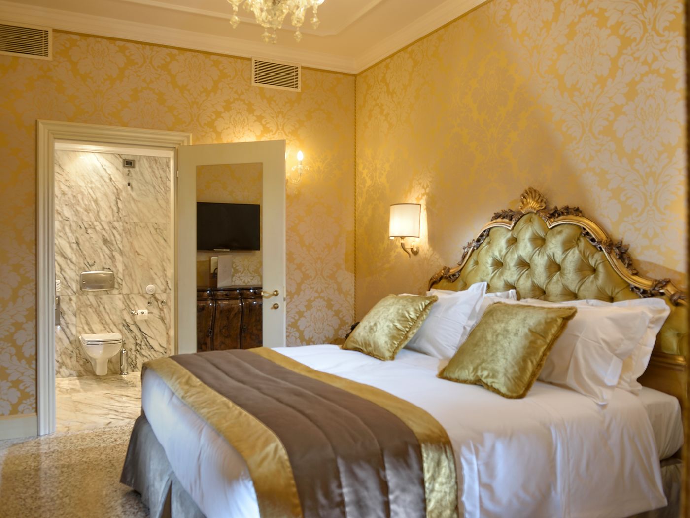 Ai-Cavalieri-Room-35