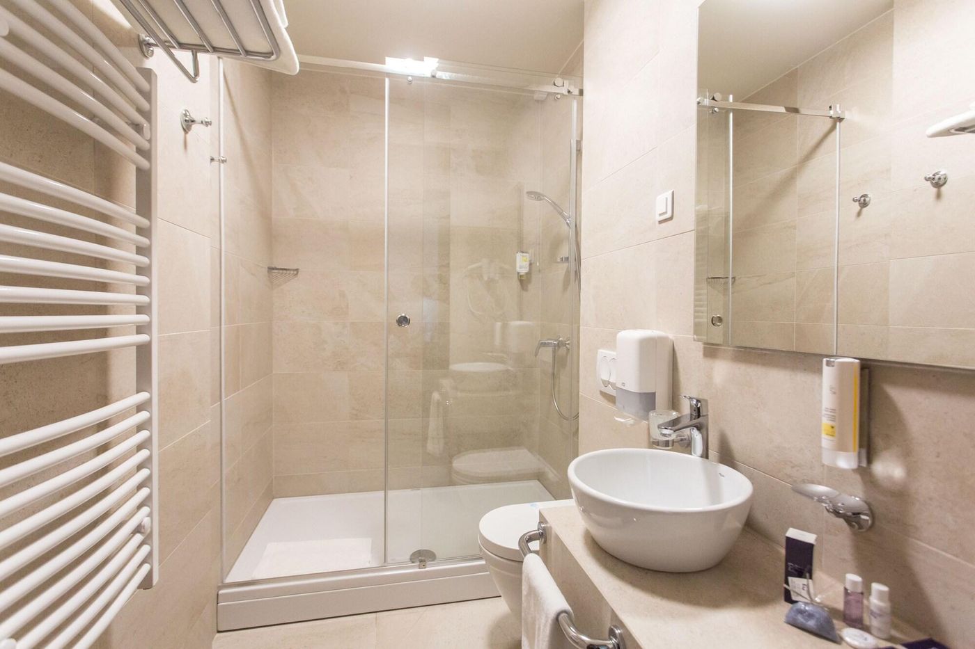 Hotel Grand Hedonist-Serbia-PANCEVO-Room-10