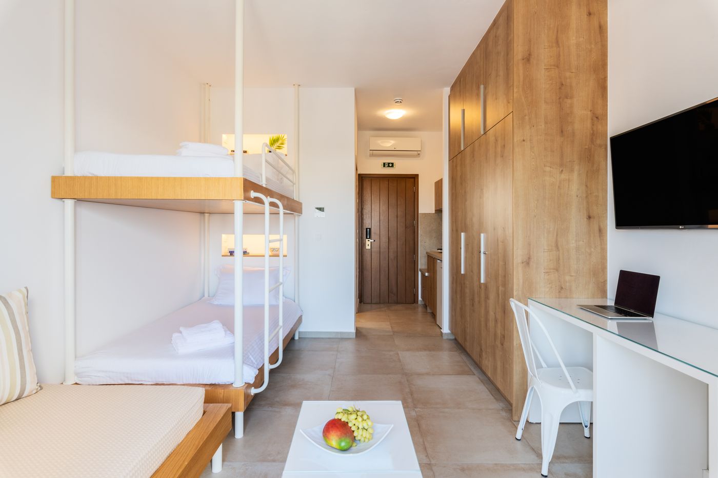 Mykonaki-hotel-Room-4