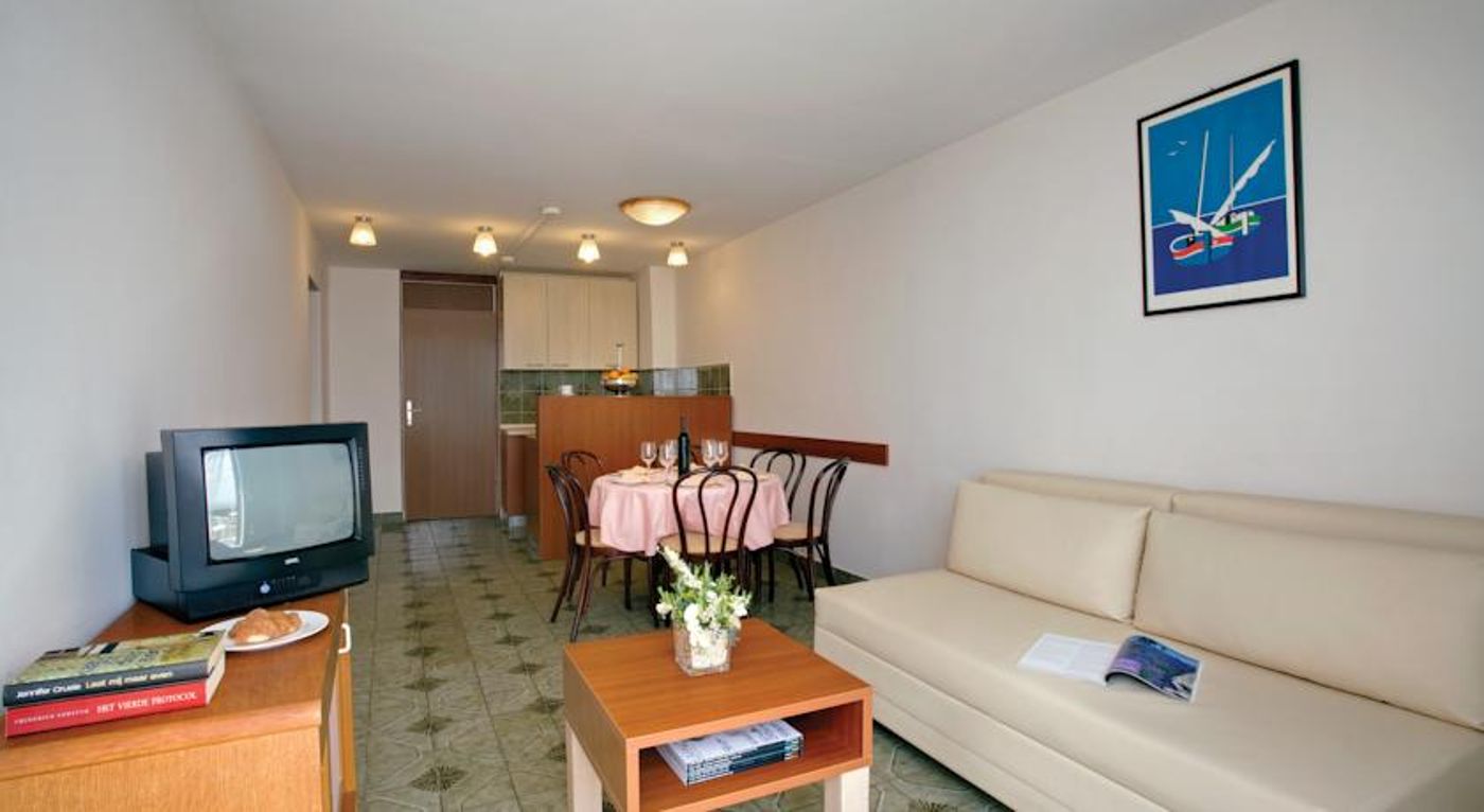 Albona Hotel & Residence