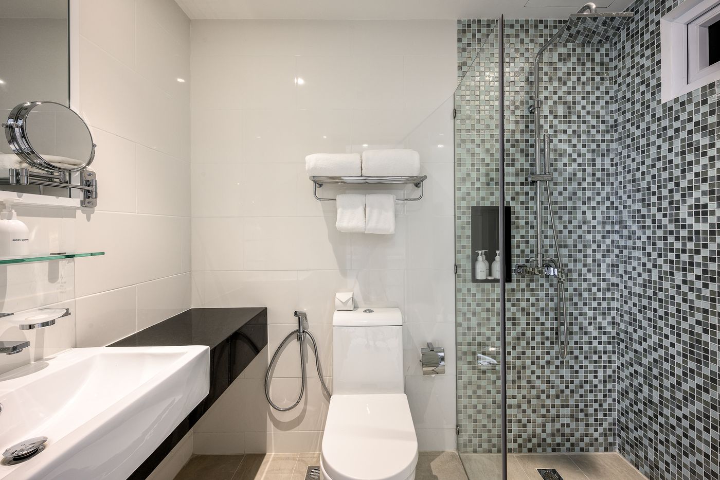 The-Beachfront-Hotel-Phuket-Room-51