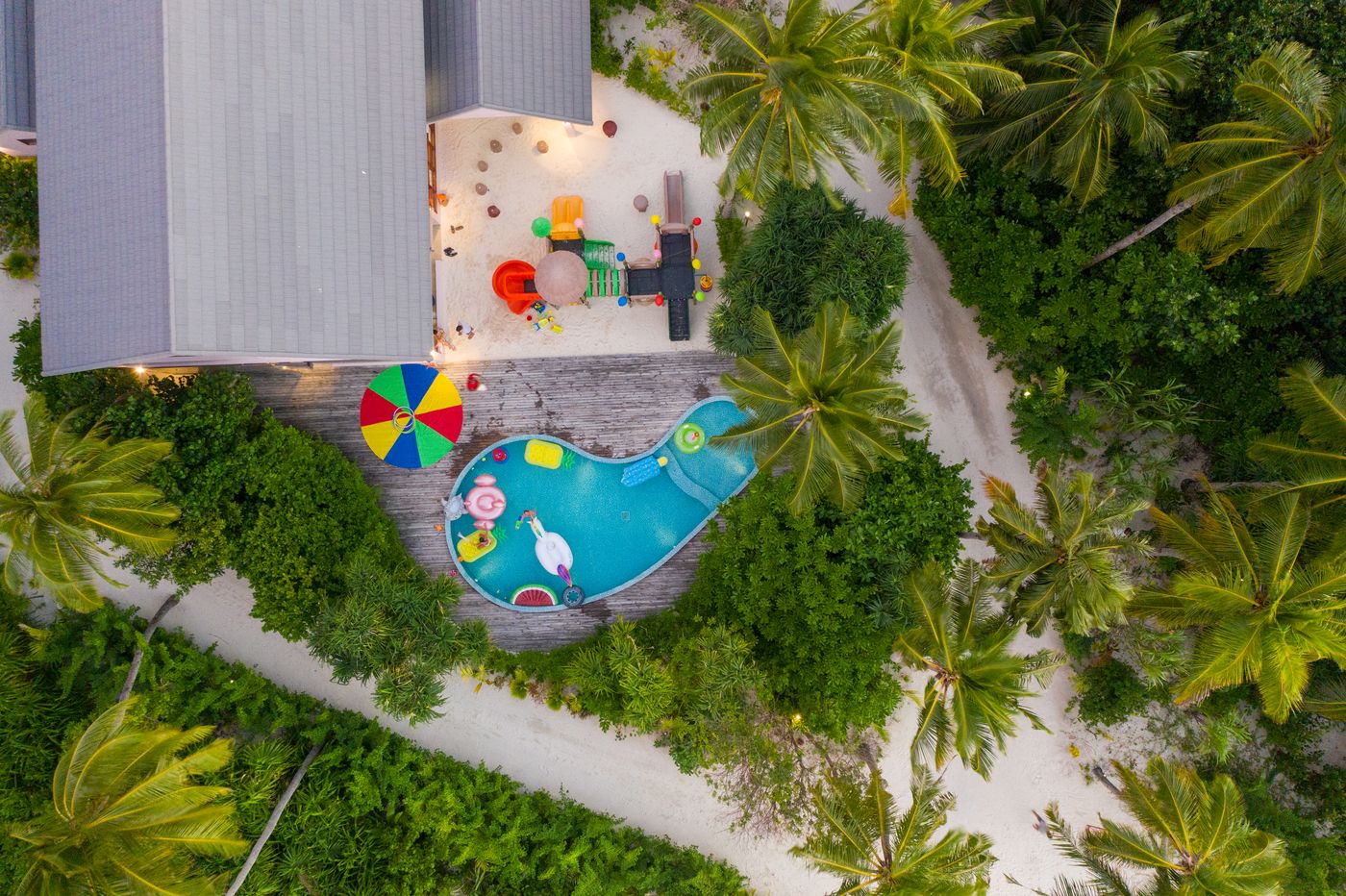 The Standard Huruvalhi Maldives