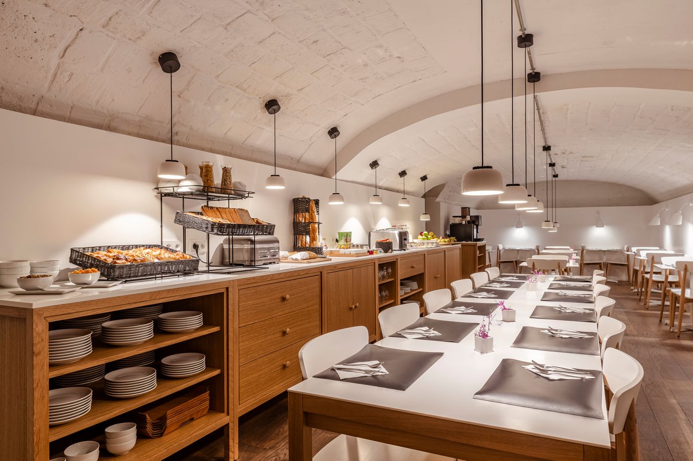 9hotel-Republique-Restaurant-42