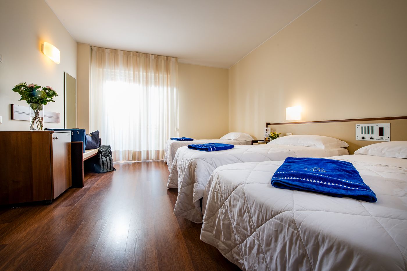 Astoria-Palace-Hotel-Room-17