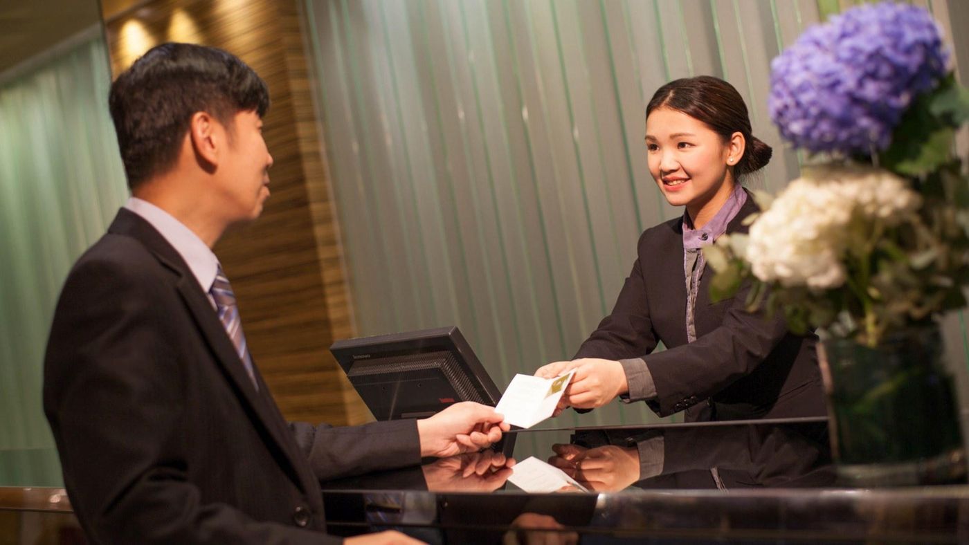 Park-Hotel-Hong-Kong-Lobby-7