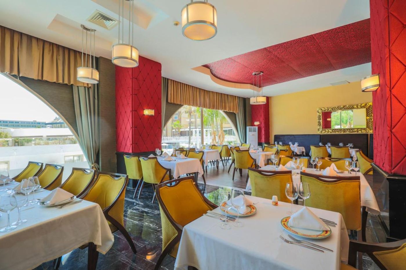 Crystal-Prestige-Elite-Restaurant-38