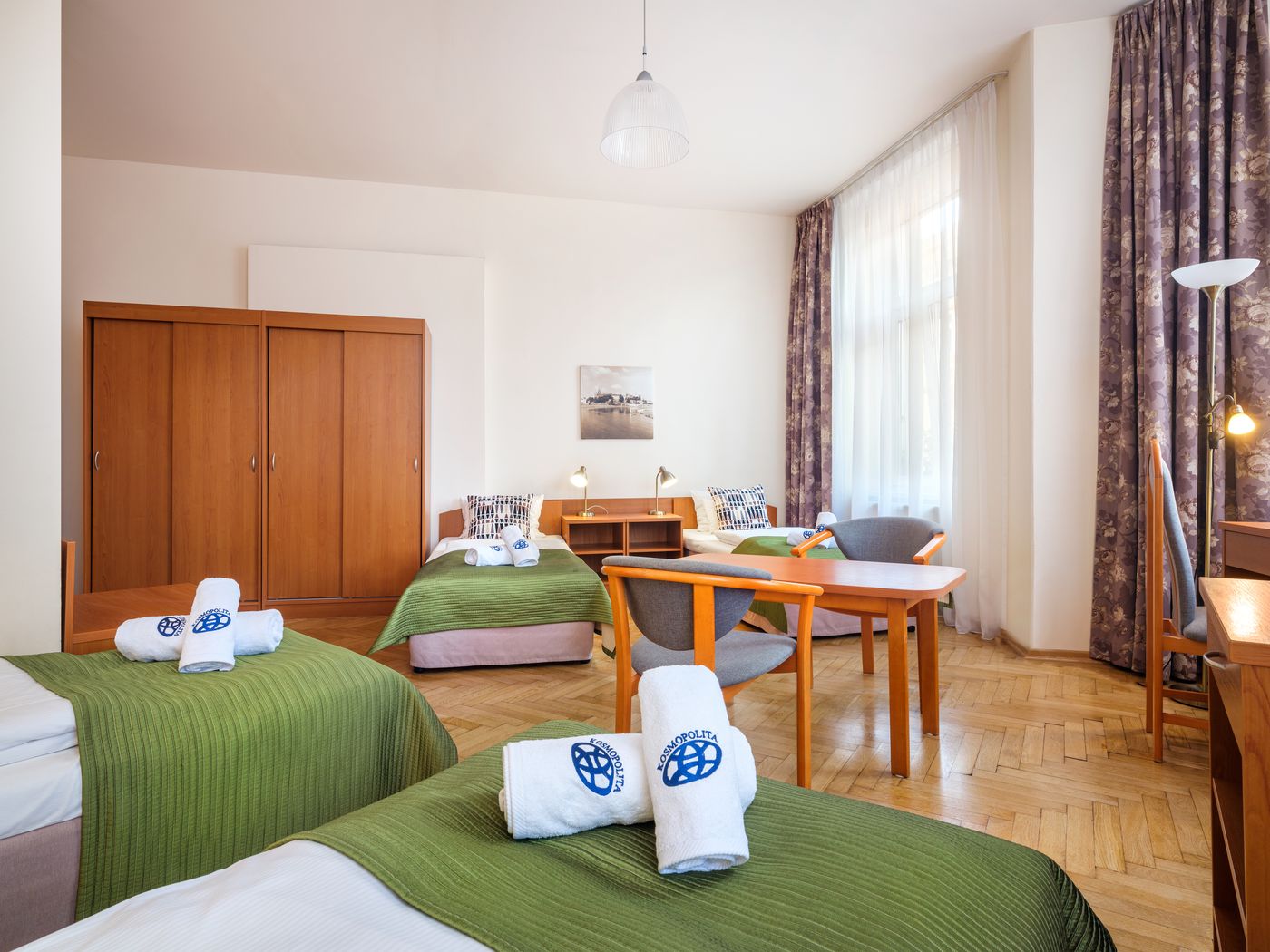 Kosmopolita-Rooms---Apartments-Room-30