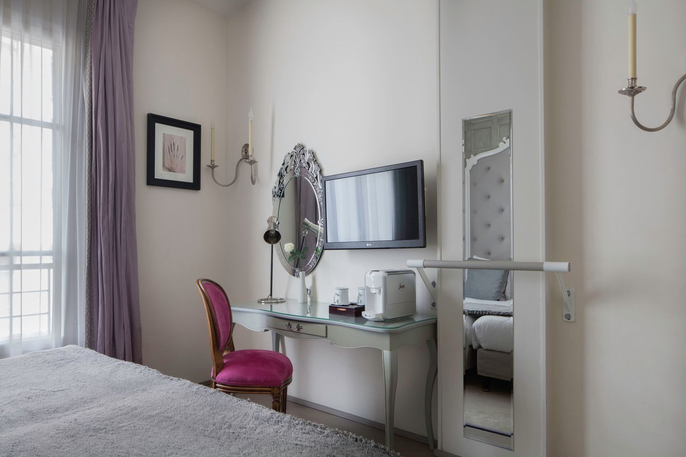 Le-123-Sebastopol-Astotel-Room-17