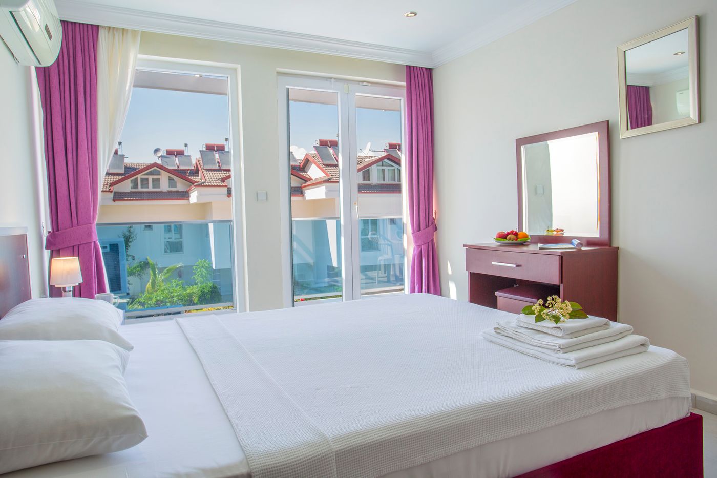 Orka Royal Hills Apartments 