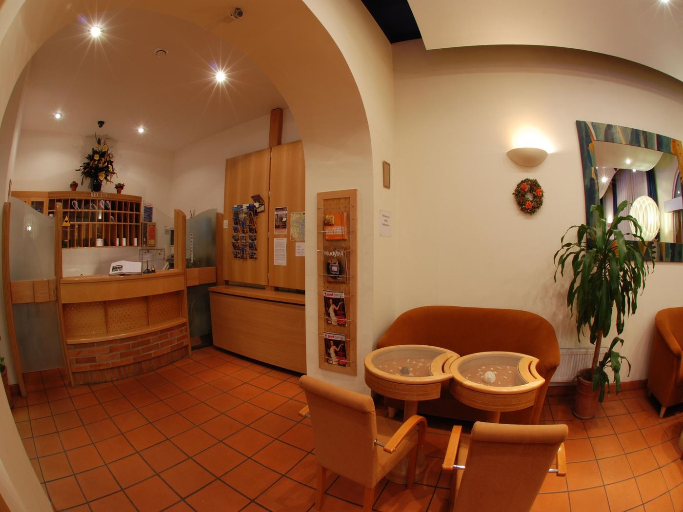 EA-Hotel-Tosca-Lobby-5