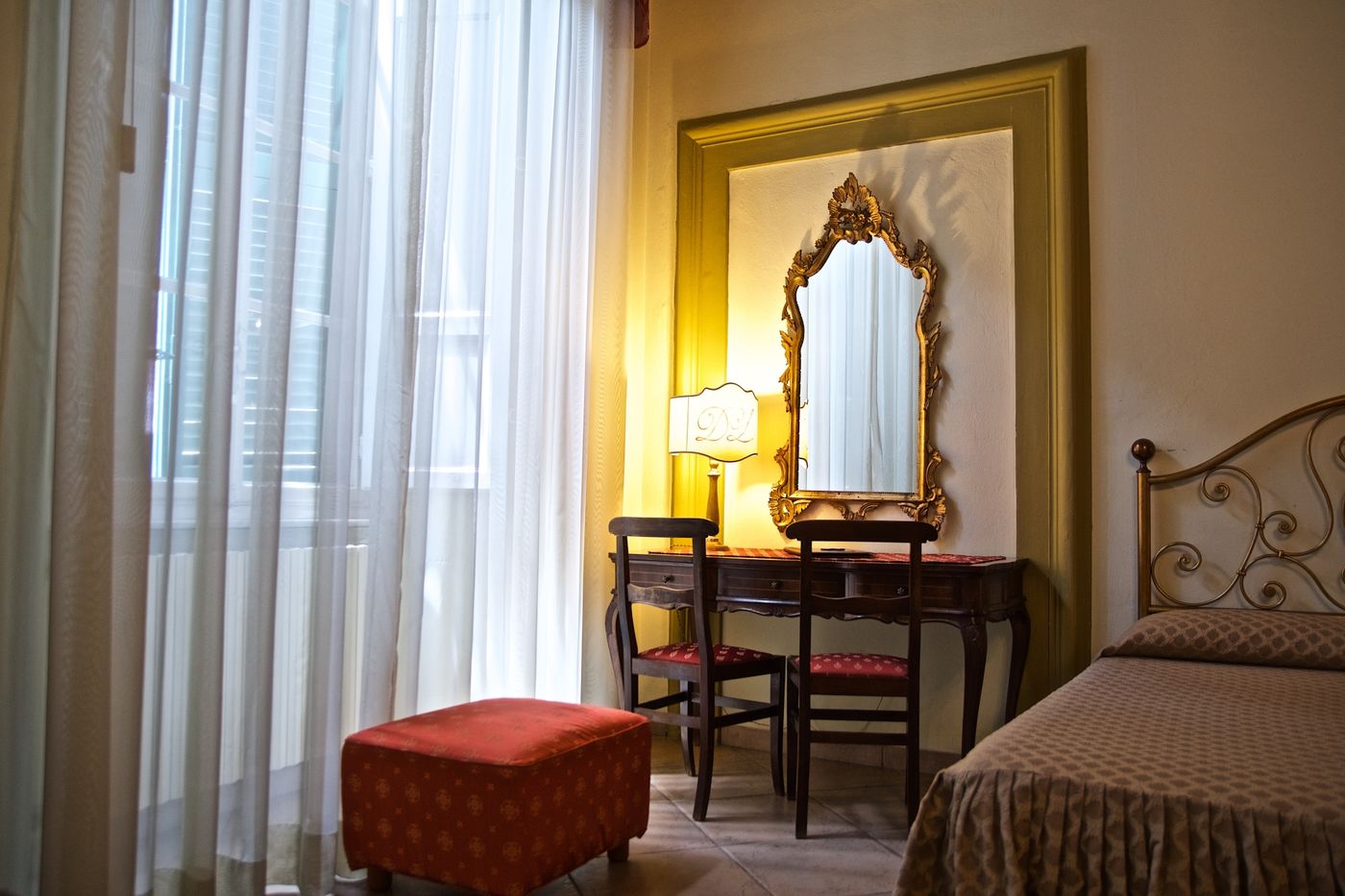 Hotel-La-Luna-Room-23