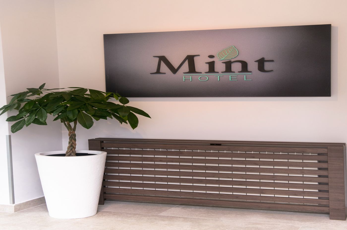 Garni Hotel Mint-Serbia-BEOGRAD-Lobby-5