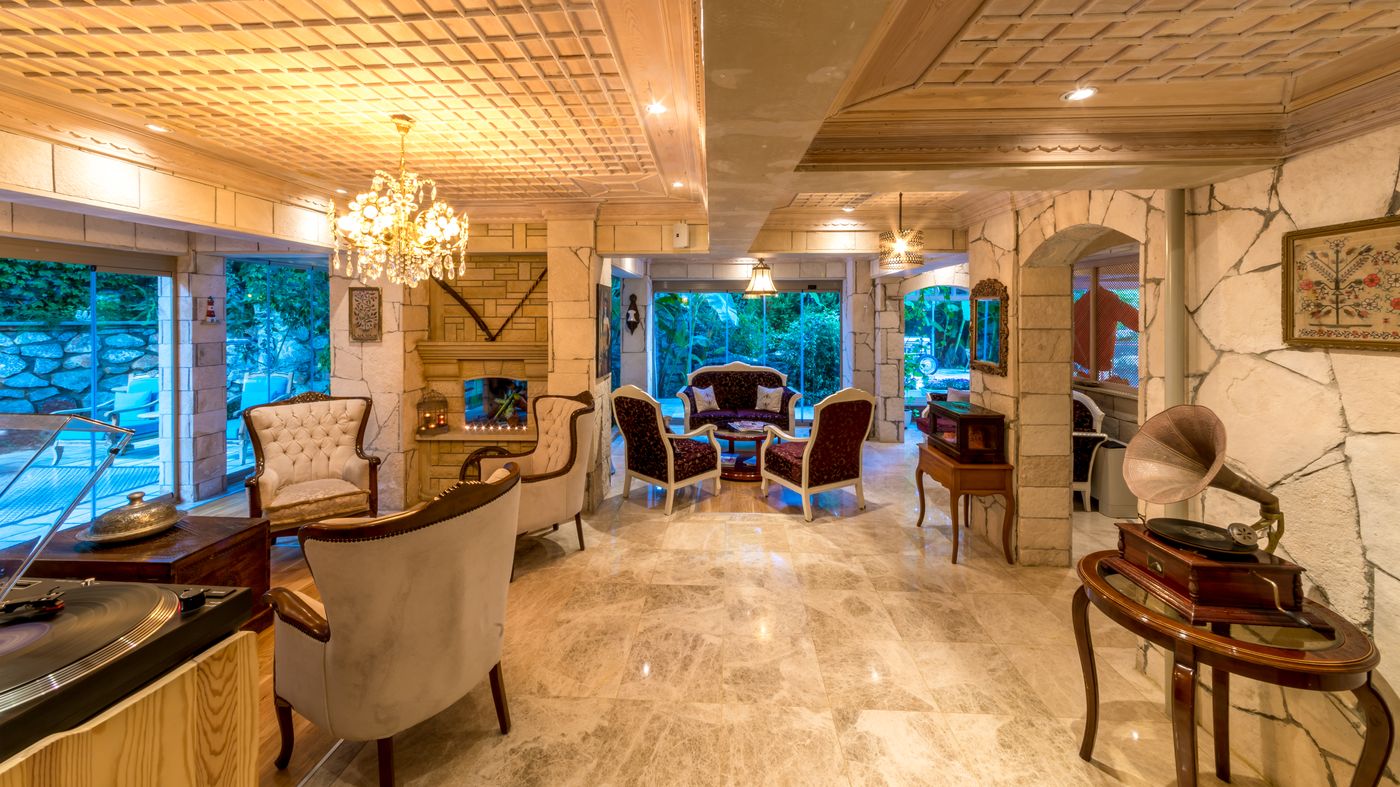 Petunya-Konak-Hotel-Lobby-18