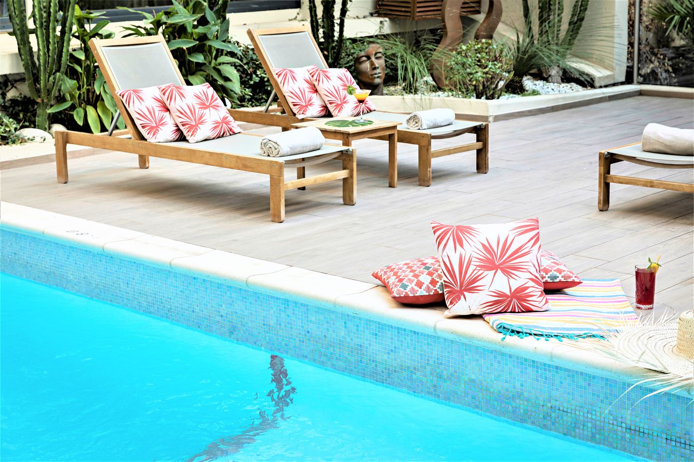 Hotel-Croisette-Beach-Cannes---Mgallery-Pool-5