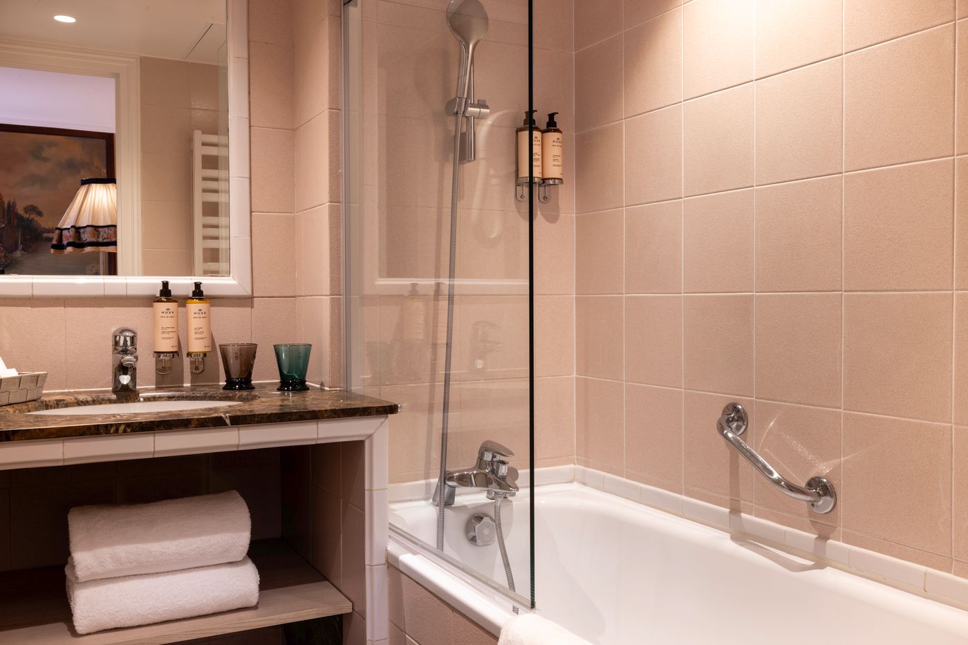 Le-Saint-Gregoire-Room-19