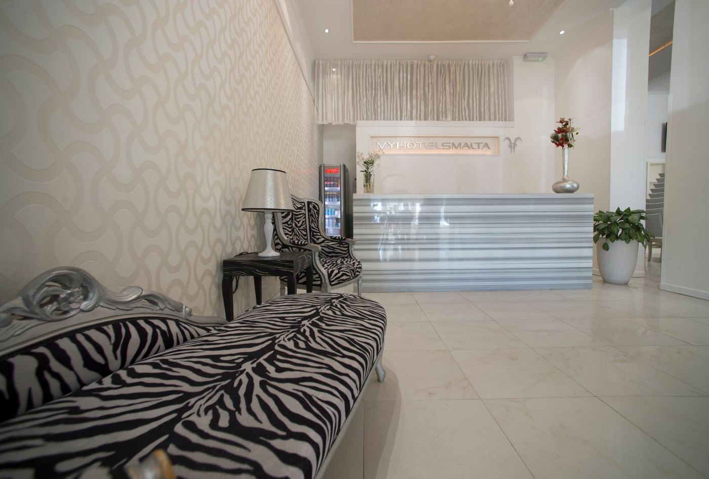 Hotel-Marina-Lobby-55