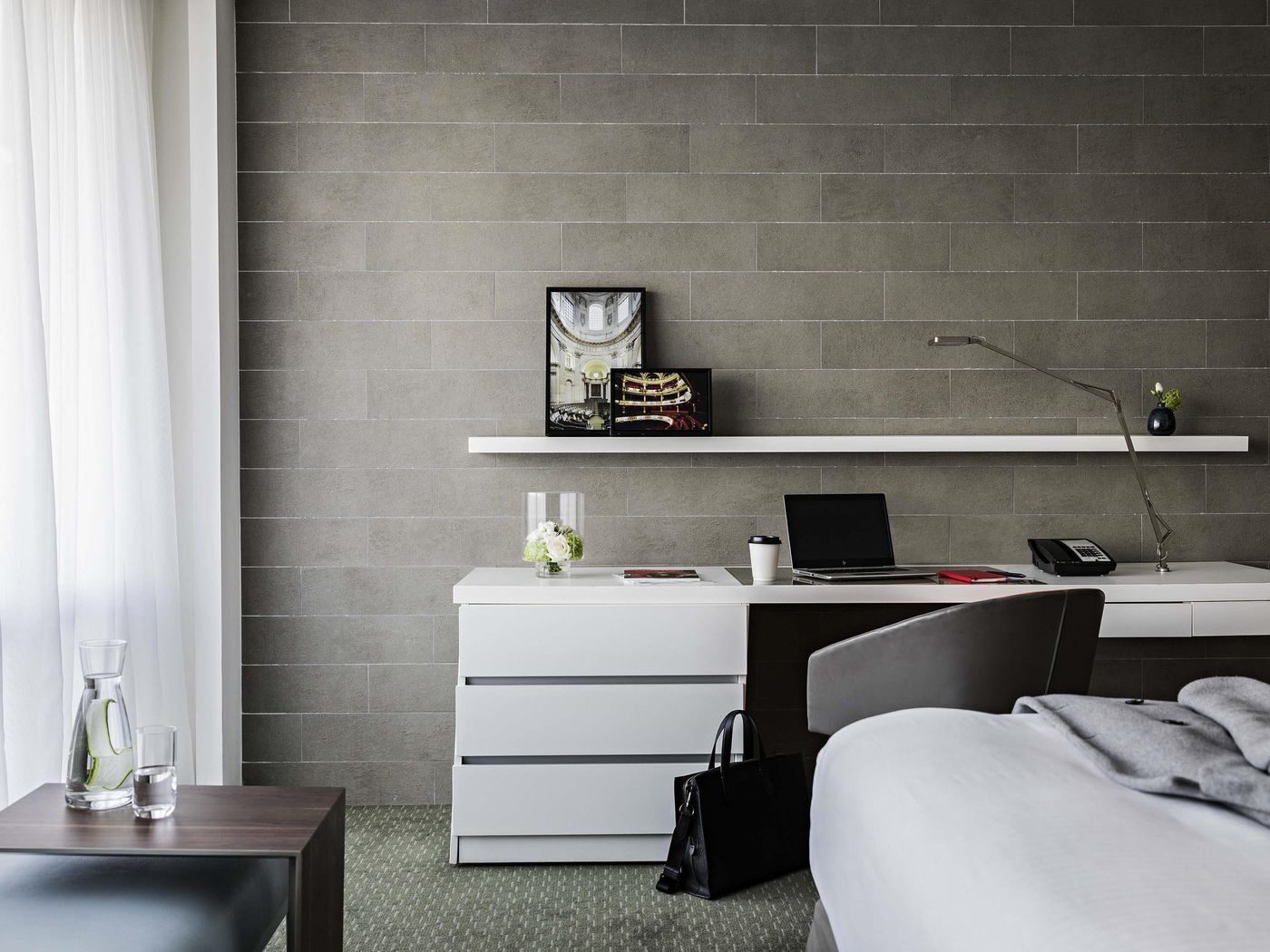 Pullman-Paris-Tour-Eiffel-Room-42