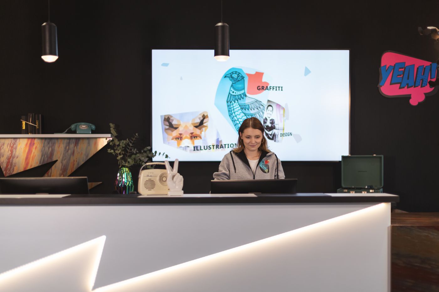 the-niu-Flash-Lobby-7