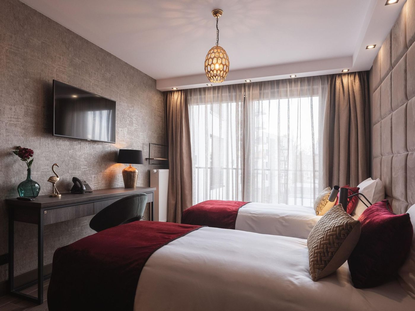 Art-Suites-Hotel-Room-25