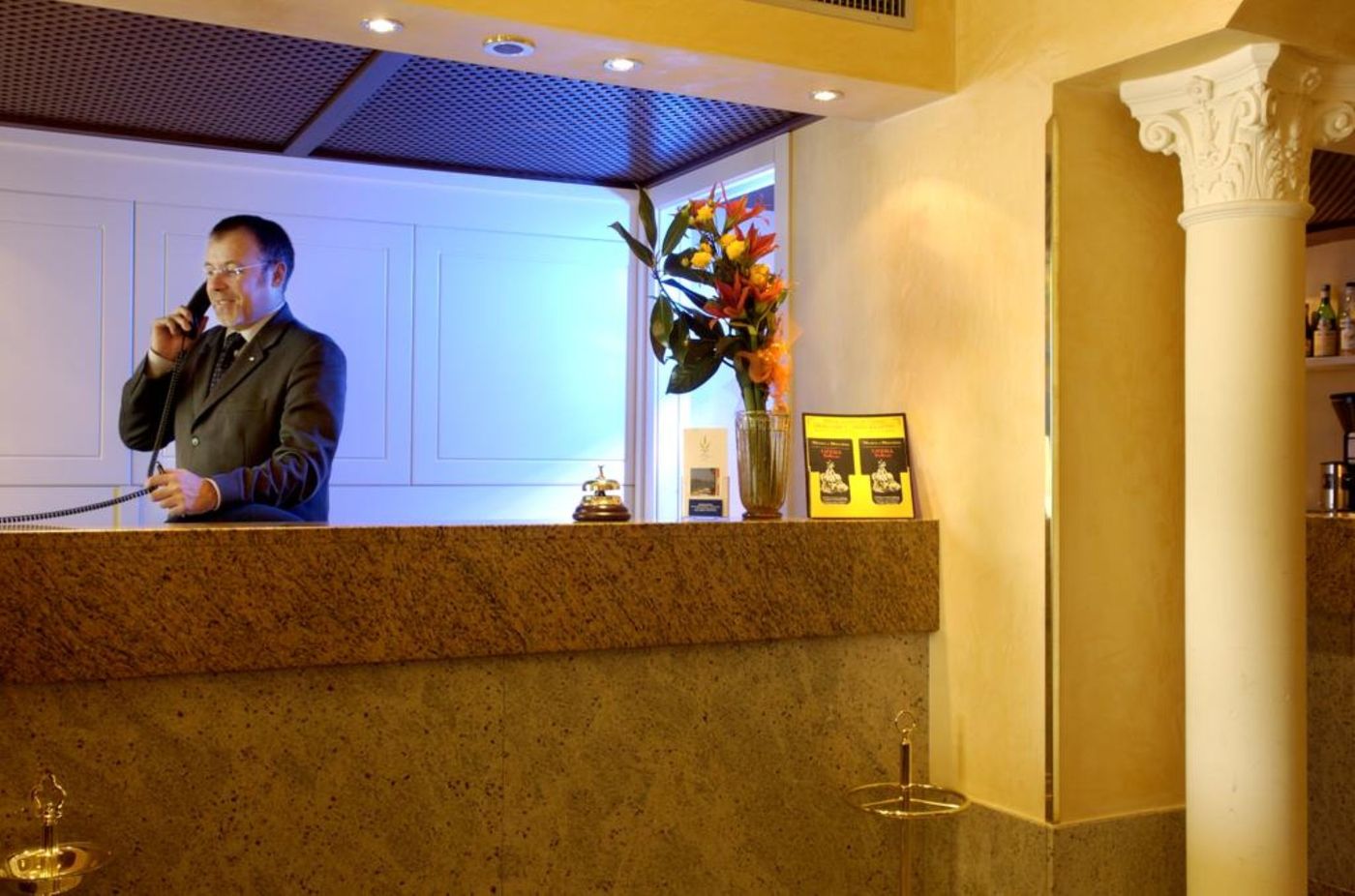 Hotel-Ca--Formenta-Lobby-4