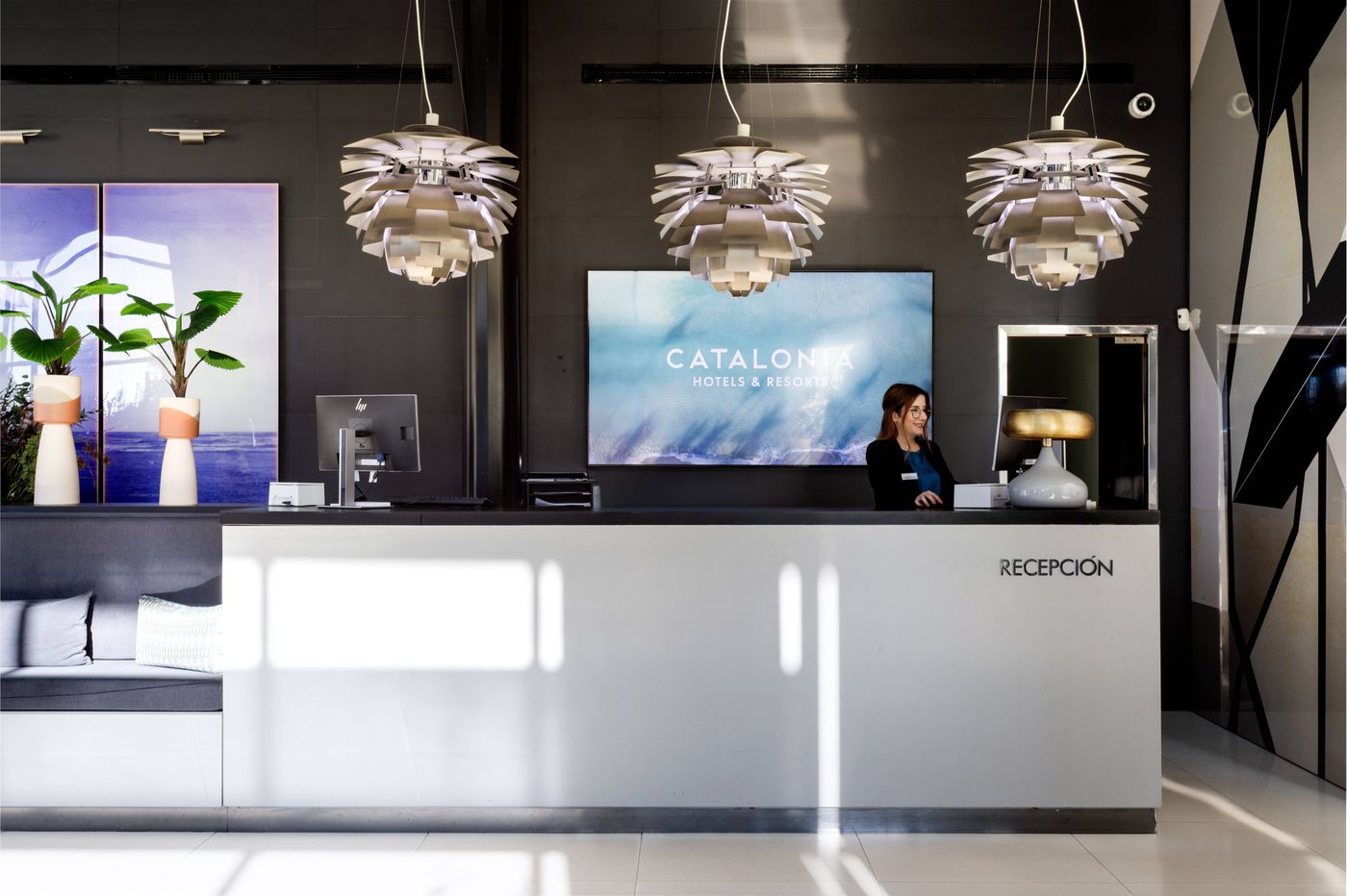 Vincci-Malaga-Lobby-59