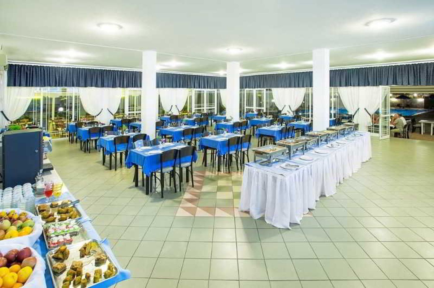 Port-Marina-Restaurant-42