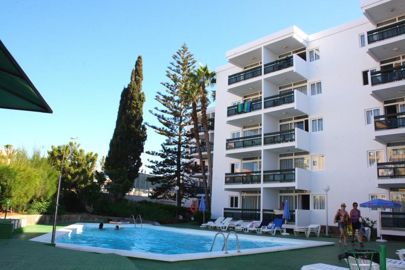 Roca Verde Apartments